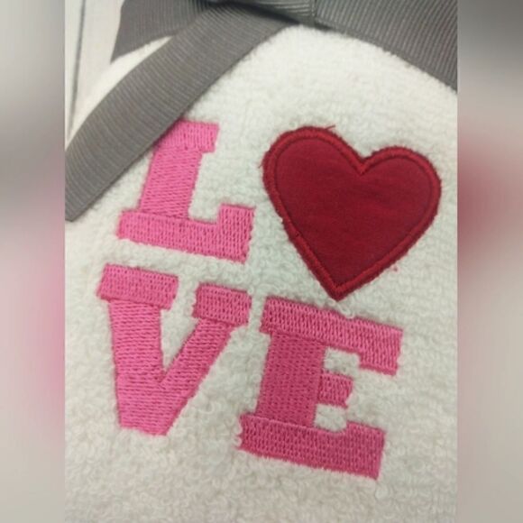Martha Stewart Hand Bath Towels Love Heart Wedding Shower - Picture 3 of 6